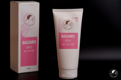 BALM WITH HONEY AND GREEN WALNUT