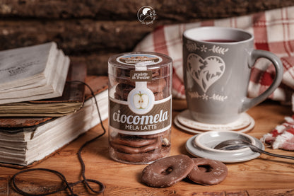 APFEL MIT MILCHSCHOKOLADE