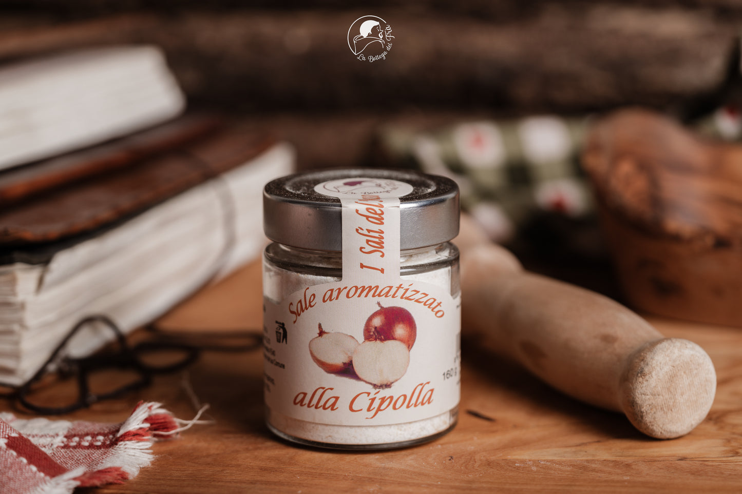 Onion flavored salt