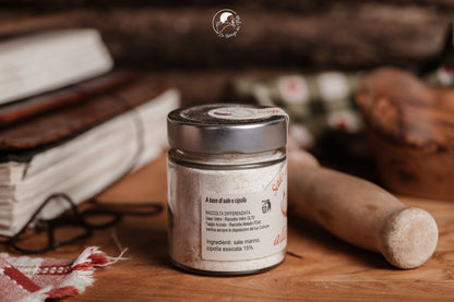Onion flavored salt