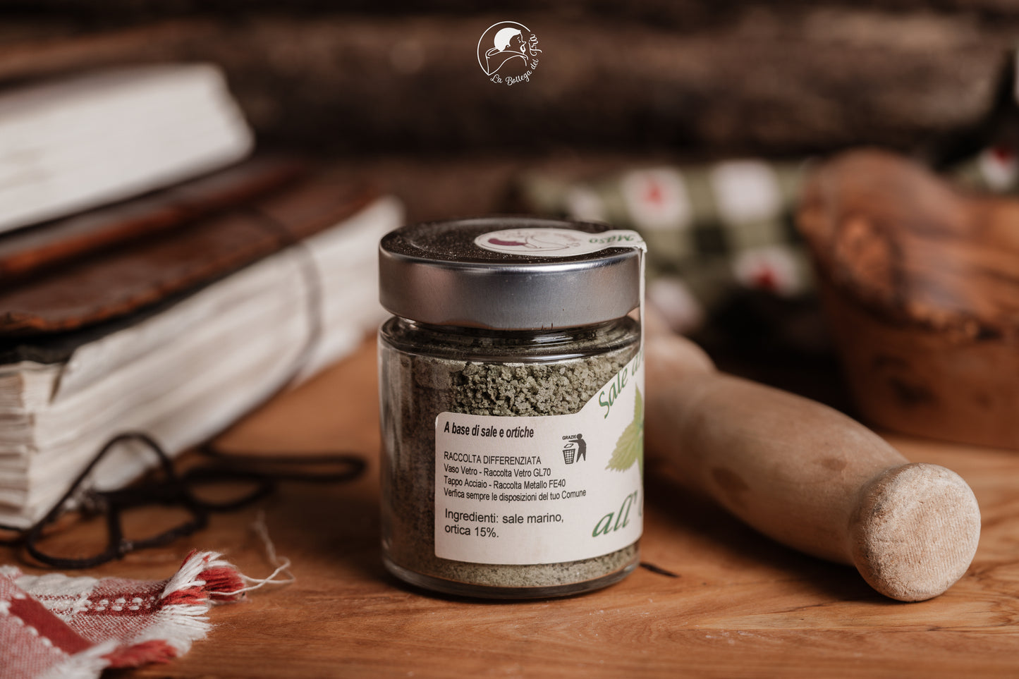 Nettle flavored salt